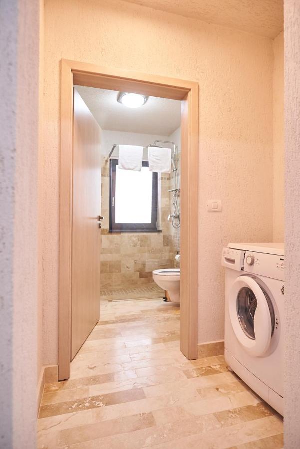 Sun House Apartment *